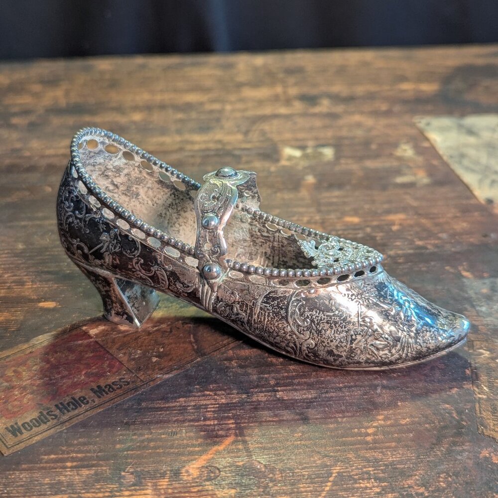 Antique Silver Hanau German or Dutch miniature Lady's Repousse decorative Shoe